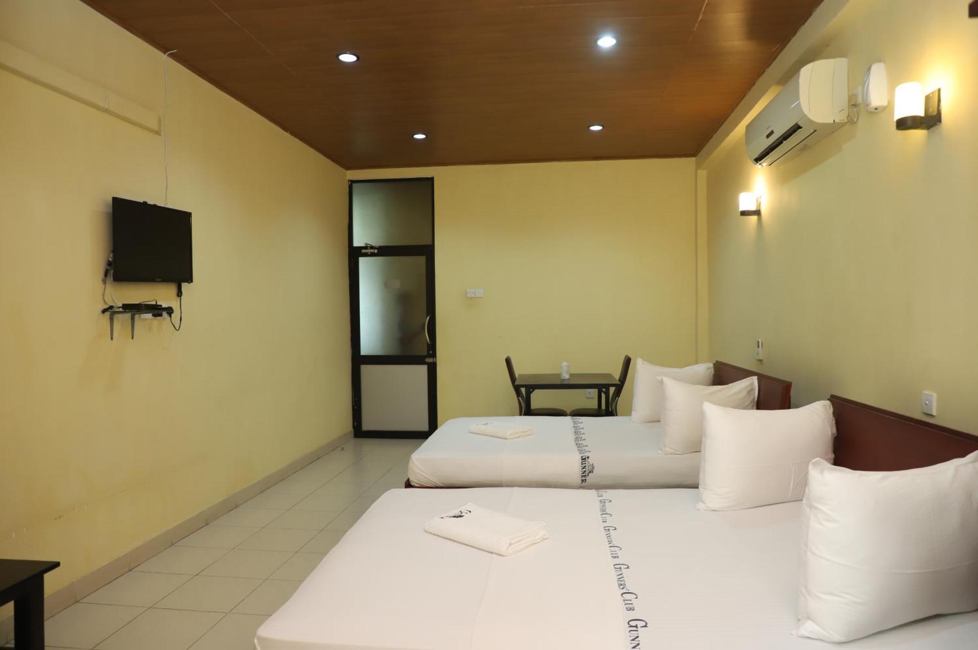 Gunners Club Hotel Minneriya Ngoại thất bức ảnh