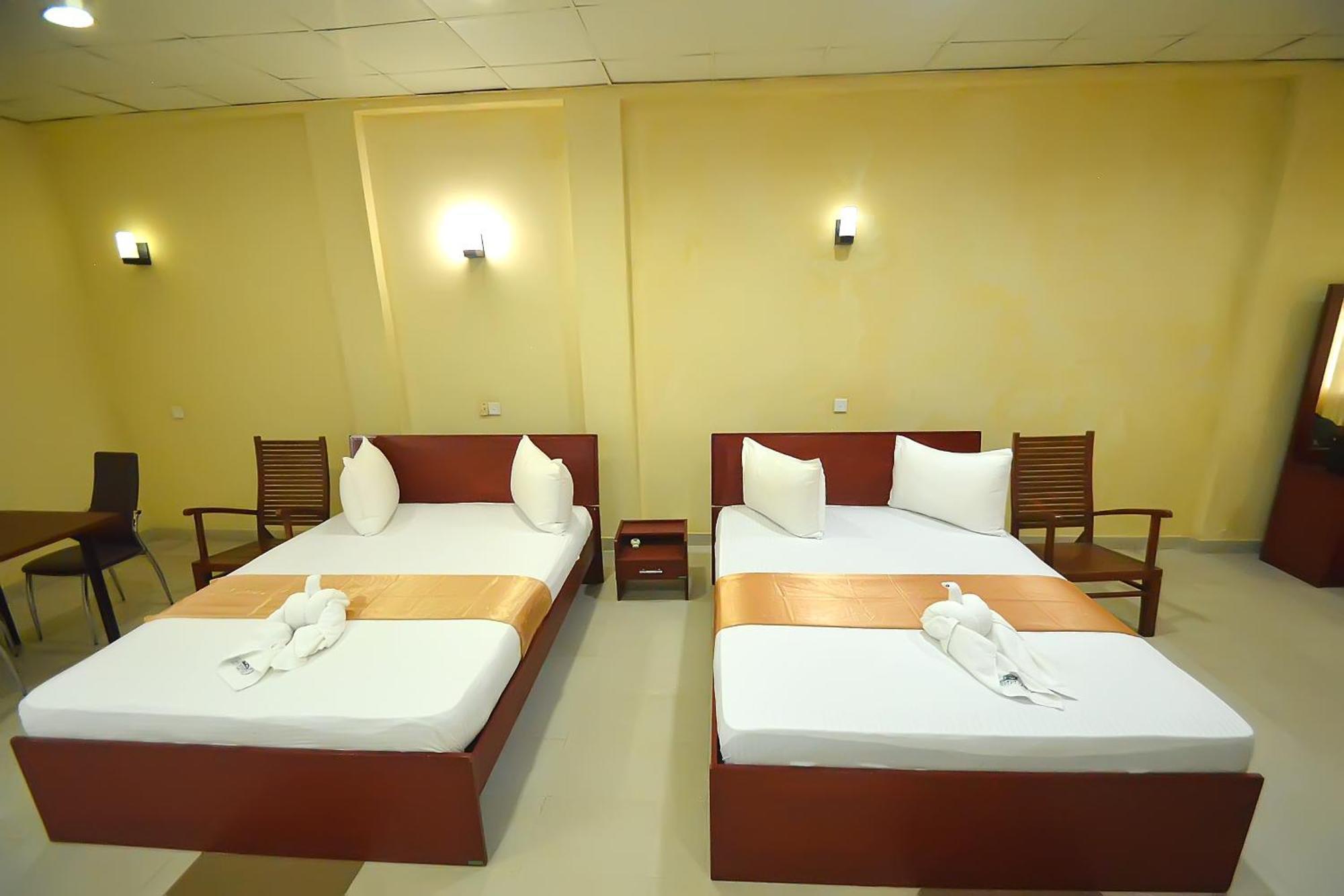 Gunners Club Hotel Minneriya Ngoại thất bức ảnh